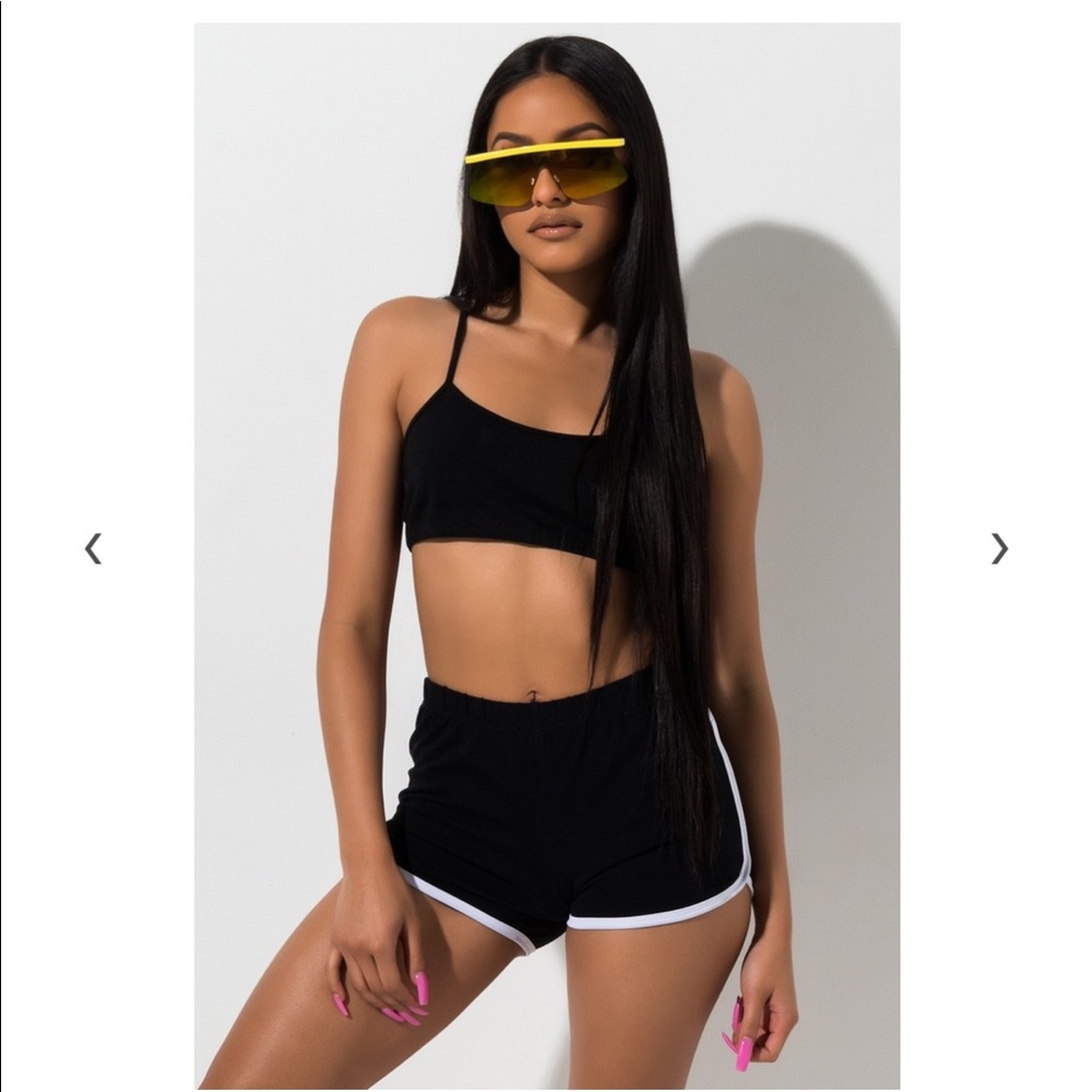 Paxton Brooke Shortie shorts